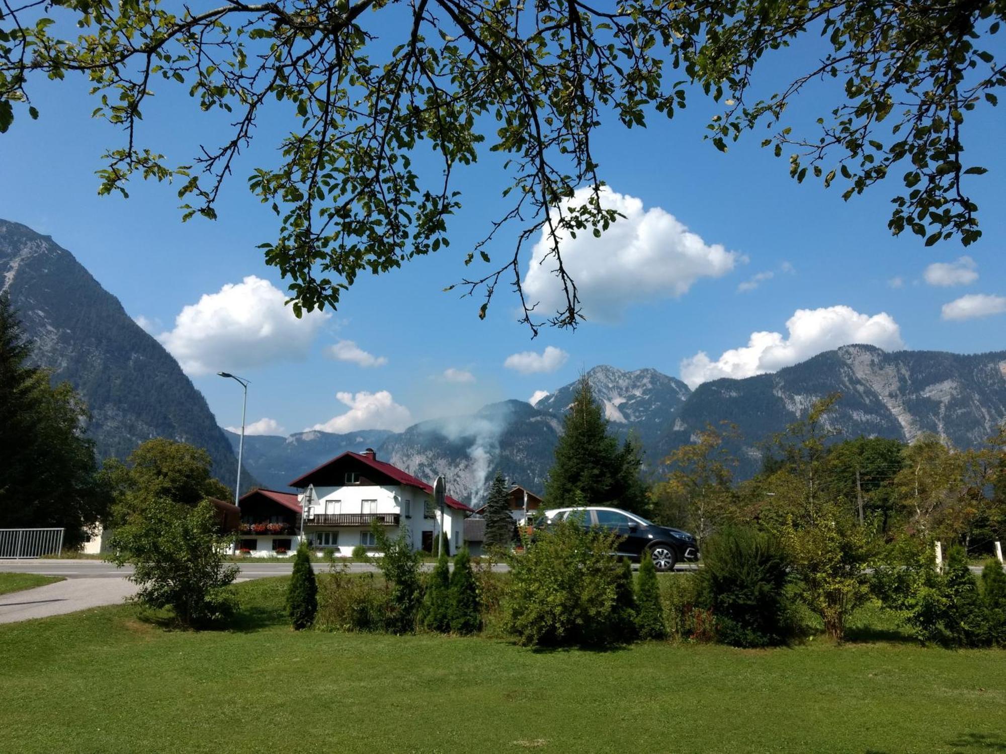 Haus Alpenblick Apartamento Obertraun Exterior foto